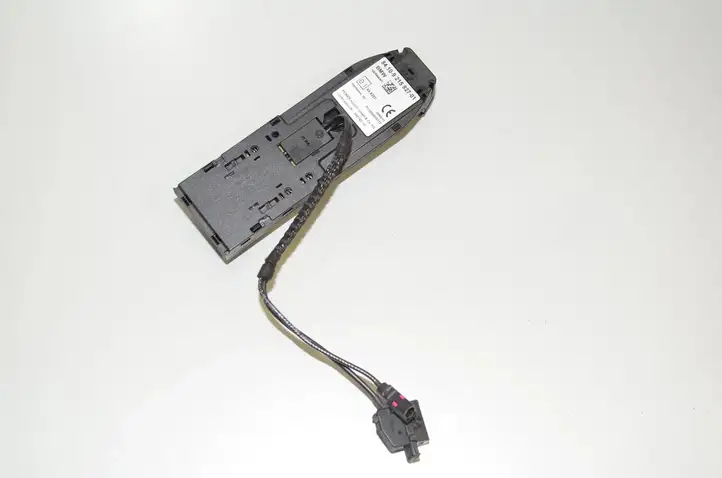 BMW 5 F10 F11 (2009 - 2016) 9215827 Блок GSM — фото 2