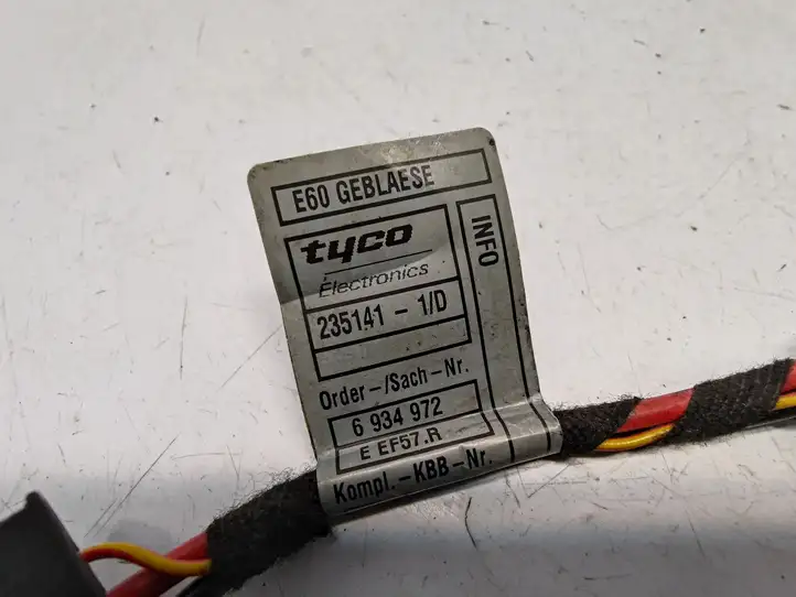 BMW 5 E60 E61 (2004 - 2010) 6934972 Прочая электропроводка — фото 4