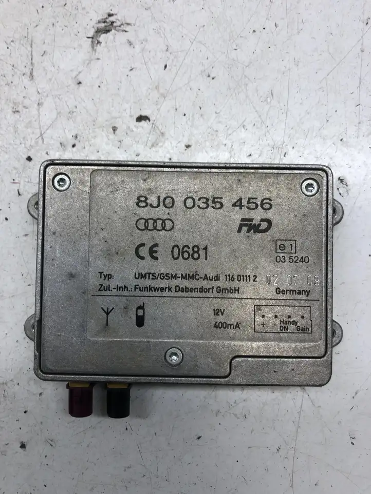Audi A4 S4 B8 8K (2007 - 2011) 8J0035456 Усилитель антенны — фото 1