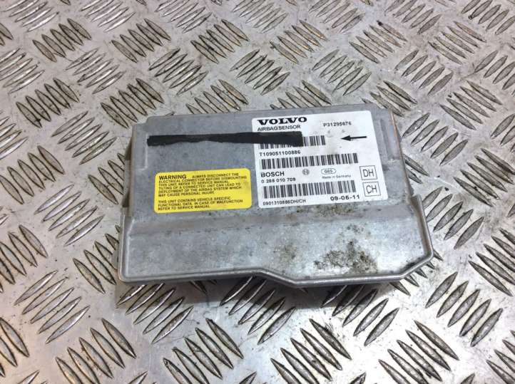 31295676 Volvo V70 Oro pagalvių valdymo blokas