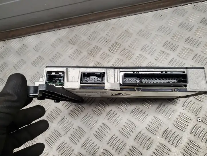 Audi A8 S8 D4 4H (2010 - 2014) 4G1035223A Усилитель звука — фото 2