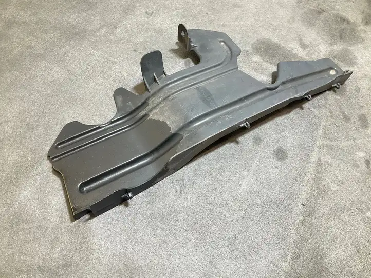 Toyota Corolla Verso AR10 (2004 - 2009) 532850F040 Прочие внешние детали — фото 1