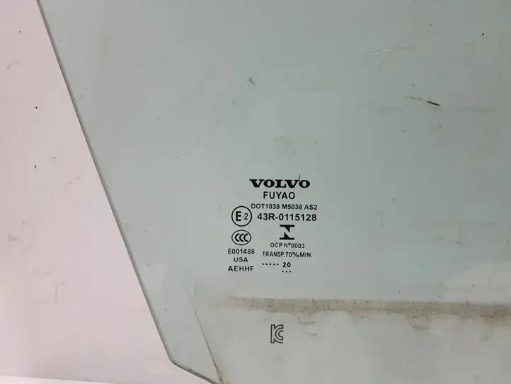 Volvo S60 (2018 - ) 31468110 Стекло передней двери — фото 2