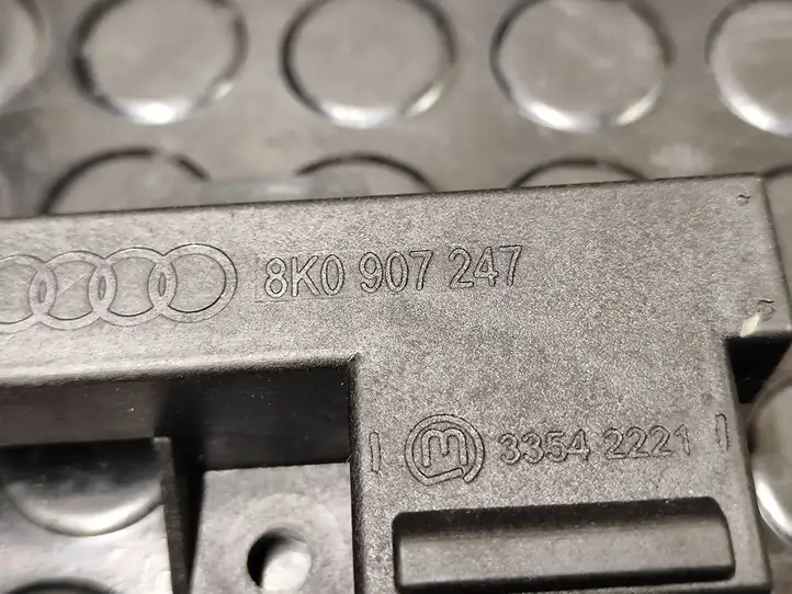 Audi Q5 SQ5 (2008 - 2012) 8K0907247 Антенна бесключевого доступа — фото 5