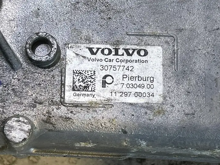 Volvo C70 (2009 - 2013) 30757742 Охладитель клапана EGR — фото 3