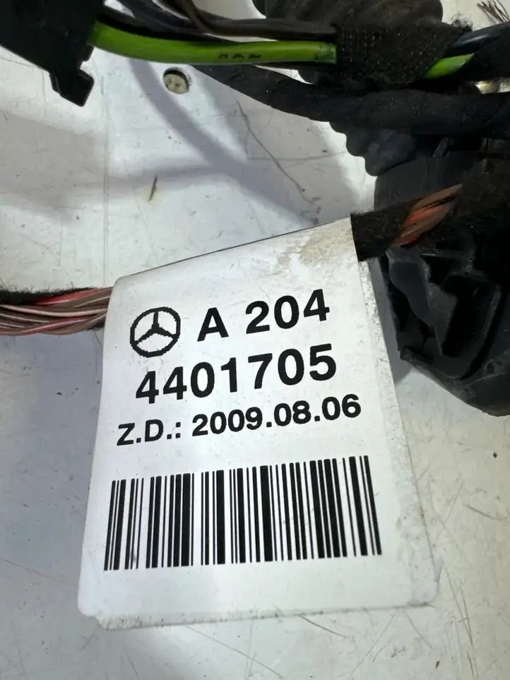 Mercedes-Benz C W204 (2007 - 2014) A2044401705 Проводка задней двери — фото 4