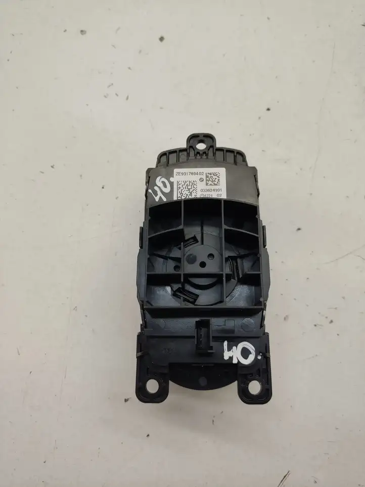 Mini One Cooper F56 F55 (2012 - 2022) ZE931769402 Контроллер мультимедийной системы — фото 4
