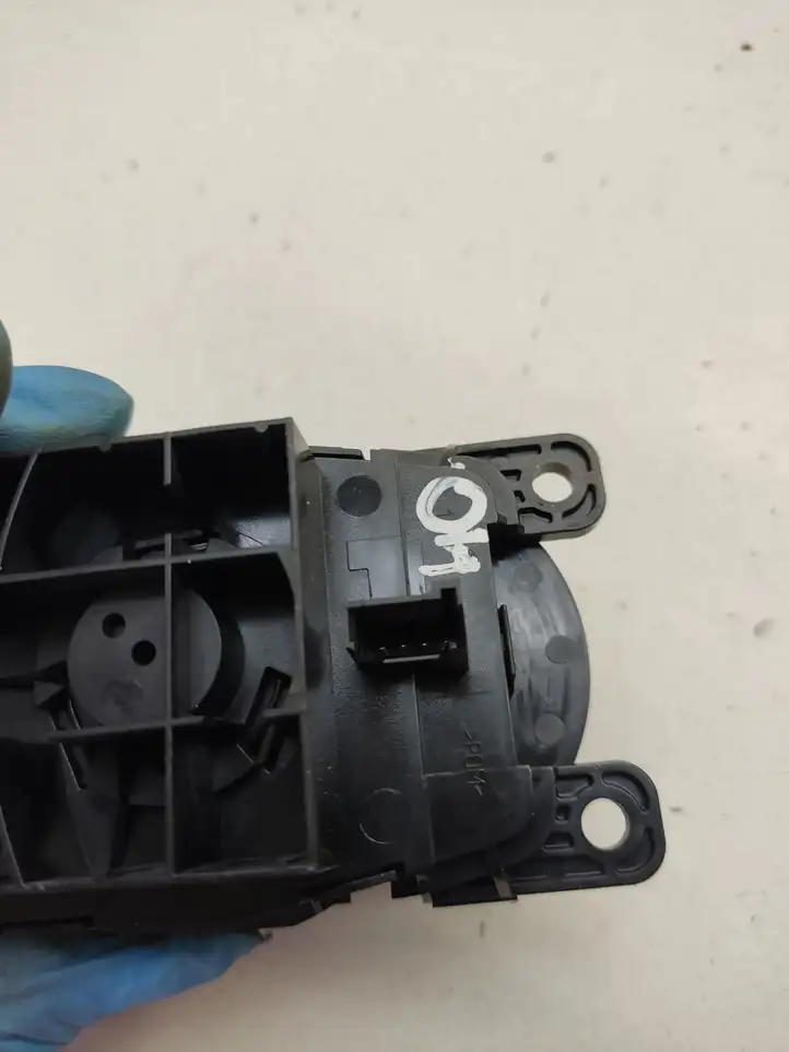 Mini One Cooper F56 F55 (2012 - 2022) ZE931769402 Контроллер мультимедийной системы — фото 6