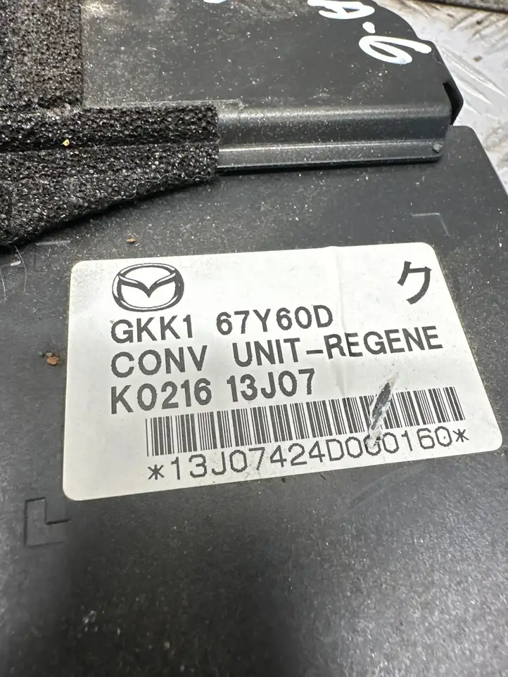 Mazda 6 (2015 - 2018) GKK167Y60D Преобразователь напряжения — фото 4