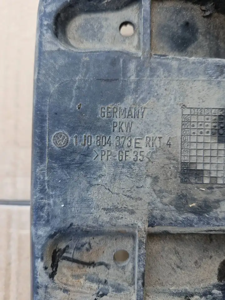 Audi A3/S3 8L (1996 - 2000) 1J0804373E Ящик аккумулятора — фото 2