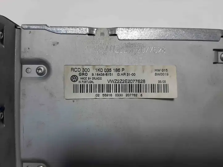 Volkswagen PASSAT B6 (2005 - 2010) 1K0035186P Магнитола / мультимедийная система — фото 4