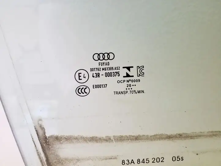 Audi Q3 F3 (2018 - ) 83A845202 Стекло передней двери — фото 3