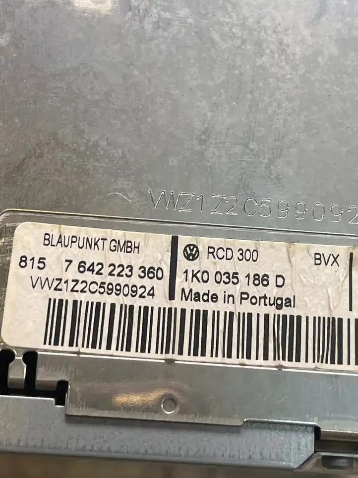 Volkswagen Touran I (2003 - 2010) 1K0035186D Магнитола / мультимедийная система — фото 4