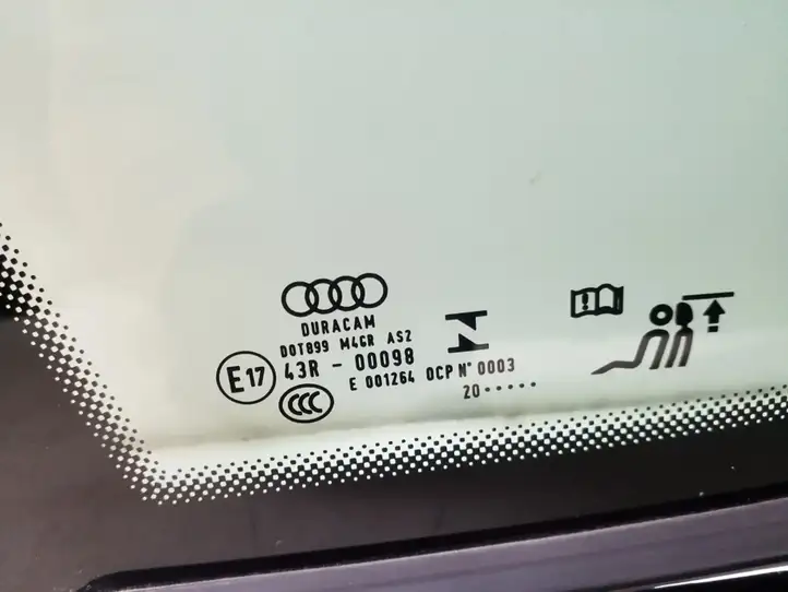 Audi RS5 (2017 - ) 8W8845297H Заднее боковое стекло — фото 4