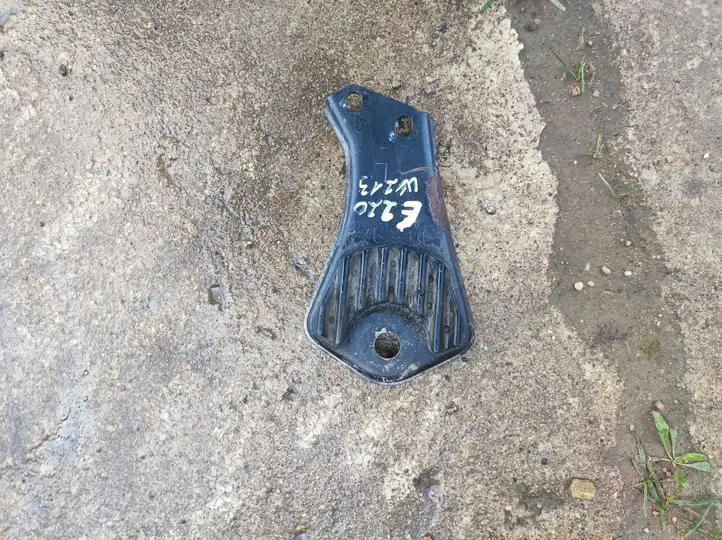 Mercedes-Benz E W213 (2016 - )  71A70 Другая внешняя деталь