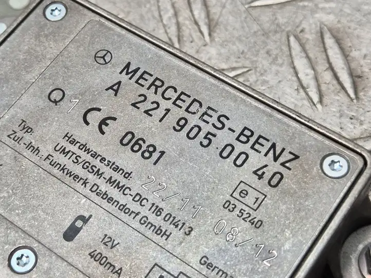Mercedes-Benz S W221 (2005 - 2013) A2219050040 Усилитель антенны — фото 4