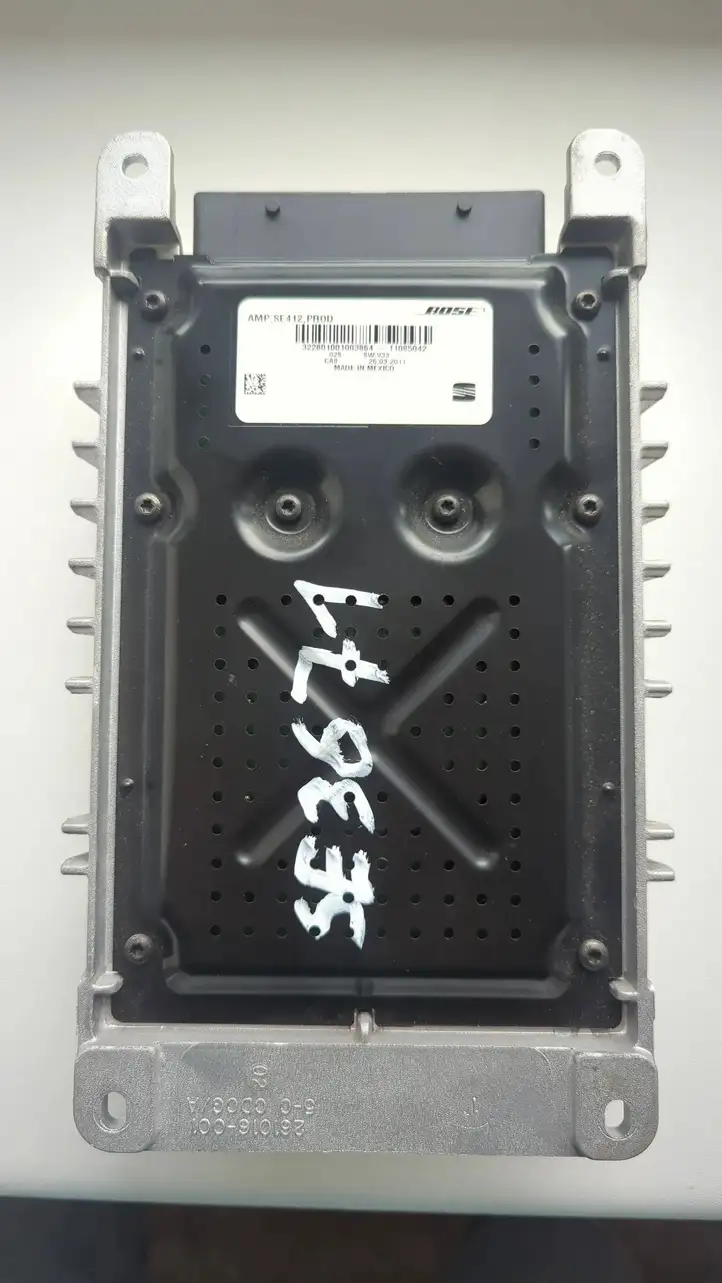 Seat Exeo (3R) (2008 - 2013) 11085042 Усилитель звука — фото 1