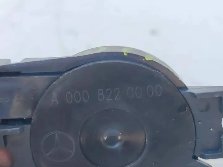 Mercedes-Benz E W213 (2016 - ) A0008220000 Динамик парктроника (PDC) — фото 3