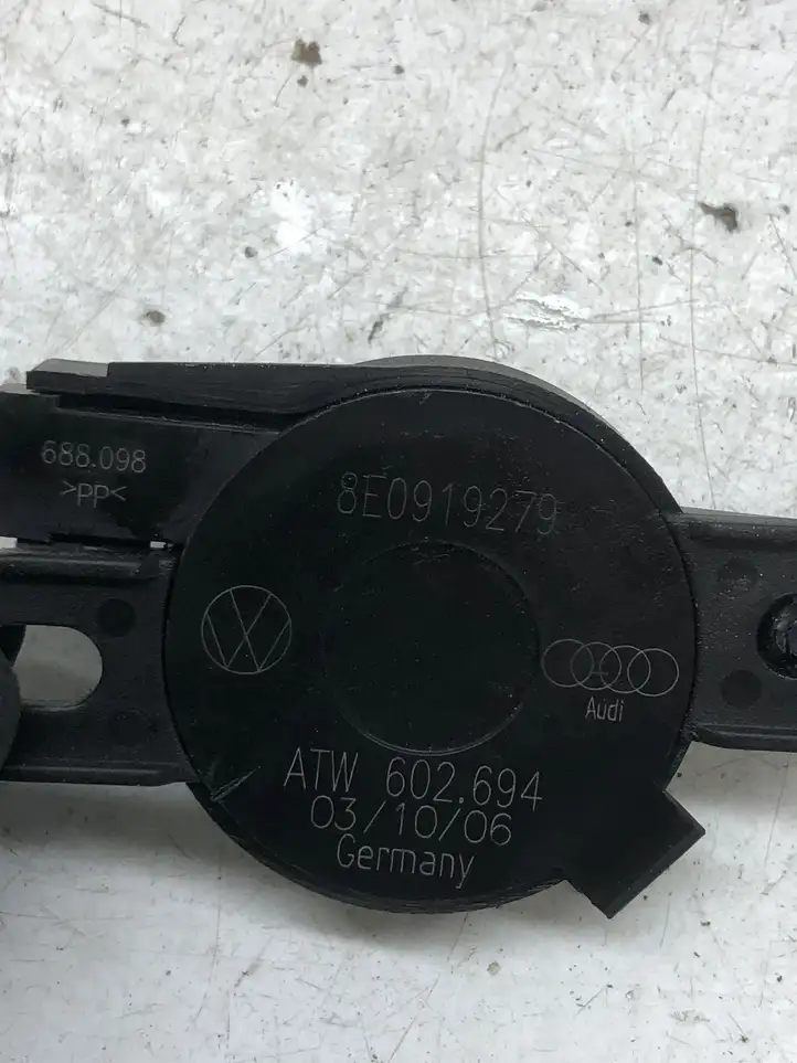 Audi A4 S4 B7 8E 8H (2004 - 2009) 8E0919279 Динамик парктроника (PDC) — фото 3