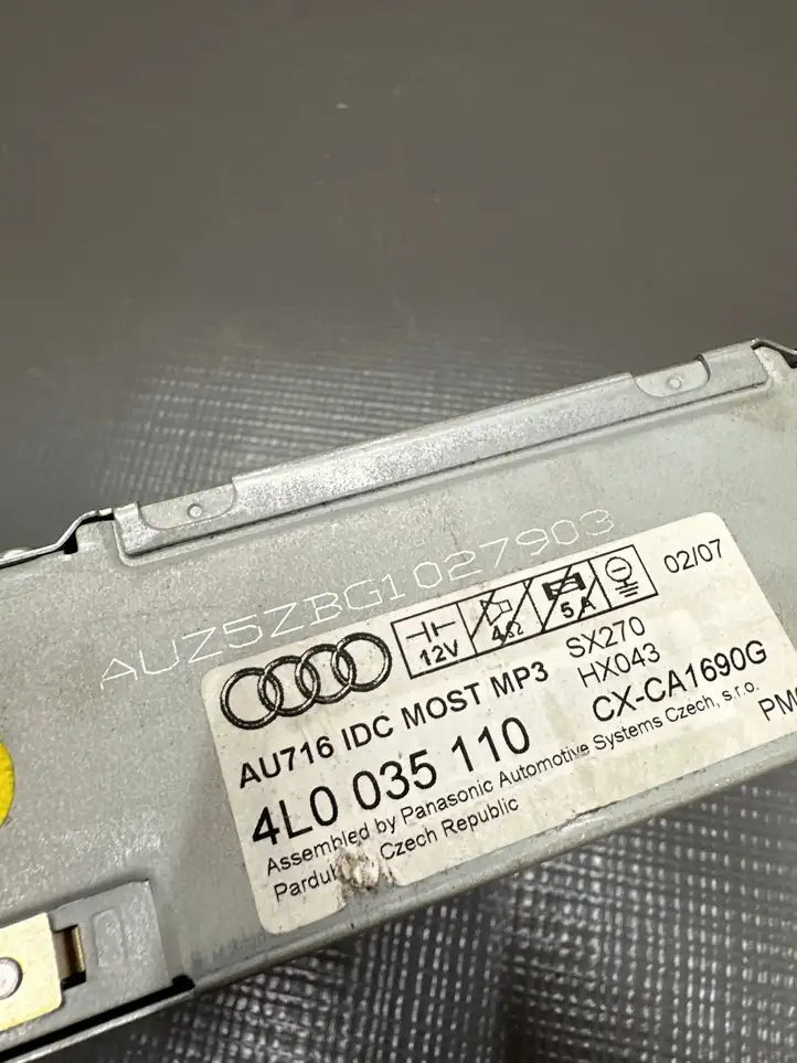 Audi Q7 4L (2005 - 2009) 4L0035110 CD/DVD чейнджер — фото 4