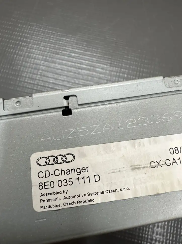 Audi A3/S3 8P (2008 - 2013) 8E0035111D CD/DVD чейнджер — фото 3