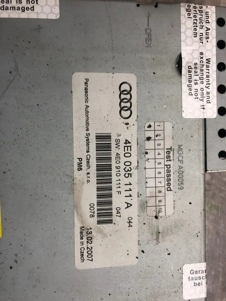 Audi A8 S8 D3 4E (2007 - 2010) 4E0035111A CD/DVD чейнджер — фото 2
