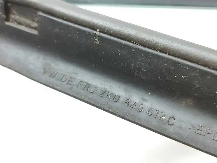 Volkswagen Caddy (2004 - 2010)  2K0845412C Треугольное стекло в передней части кузова