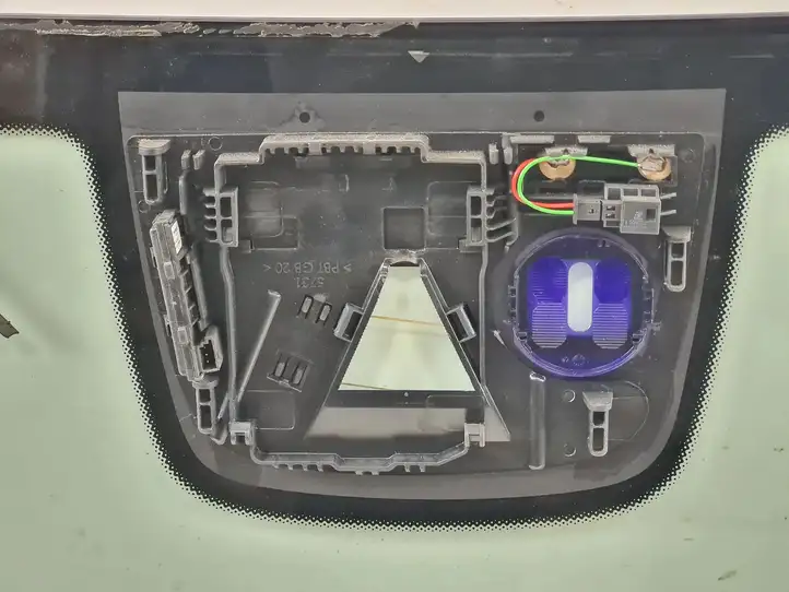 Mercedes-Benz E W212 (2009 - 2016) 43R001585 Переднее стекло — фото 9