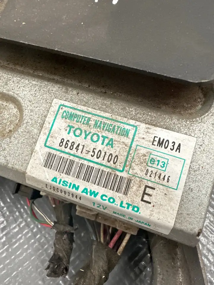 Toyota Prius (XW20) (2003 - 2009) 8684150100 Навигационный привод CD/DVD — фото 4