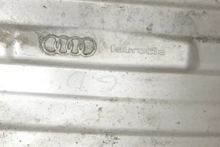 Audi A8 S8 D4 4H (2010 - 2014) 4H0253610 Средняя часть глушителя — фото 8