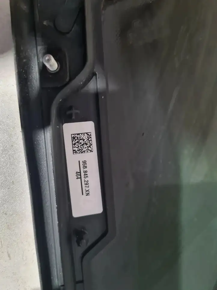 Porsche Macan (95B) (2019 - ) 95B845297XN Заднее боковое стекло — фото 2