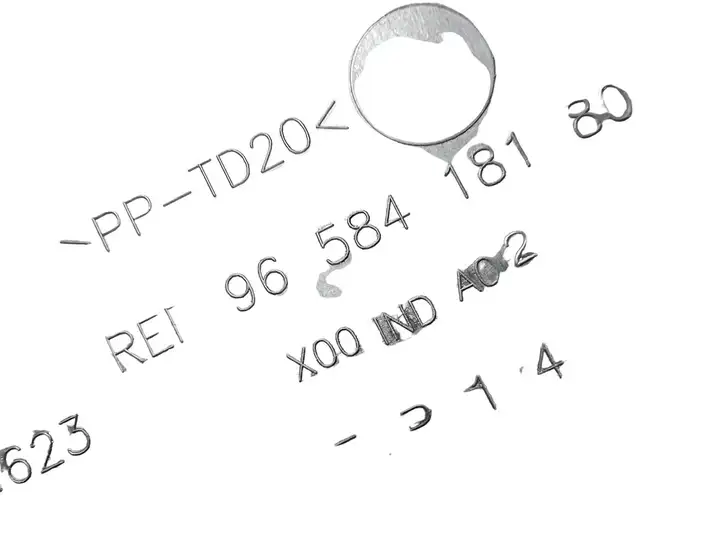 Citroen DS5 (2011 - 2018) 9658418180 Крышка ящика предохранителей — фото 6