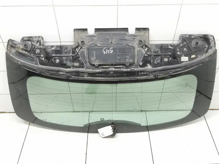 BMW 3 F30 F35 F31 (2012 - 2018) E243R001168 Заднее стекло — фото 1