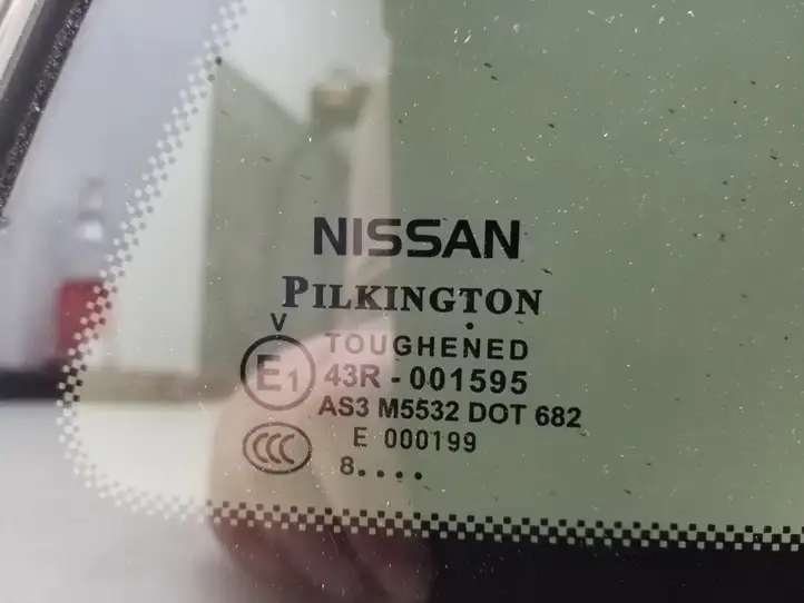 Nissan Qashqai (2017 - 2020) 833124EA0A Заднее боковое стекло — фото 2