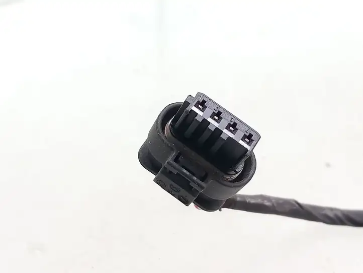 BMW 1 E81 E87 (2004 - 2011) 9128569 Прочая электропроводка — фото 2