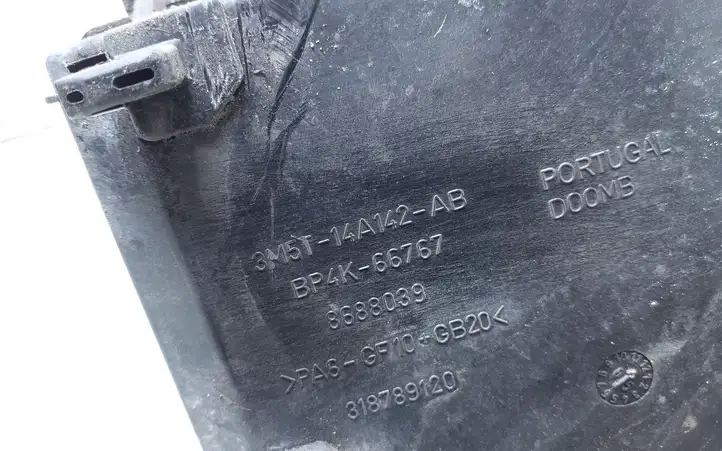 Ford Focus (2005 - 2008) 3M5T14A142AB Блок предохранителей — фото 6
