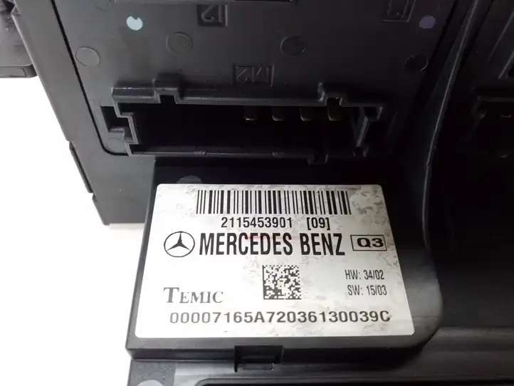 Mercedes-Benz E W211 (2002 - 2009) 2115453901 Блок предохранителей — фото 8