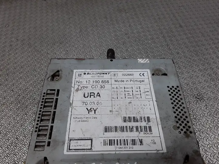 Opel Meriva A (2002 - 2006) 453116246 Магнитола / мультимедийная система — фото 3