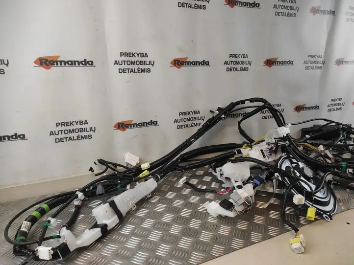 Toyota RAV 4 (XA50) (2018 - ) 8216242M30 Прочая электропроводка — фото 4