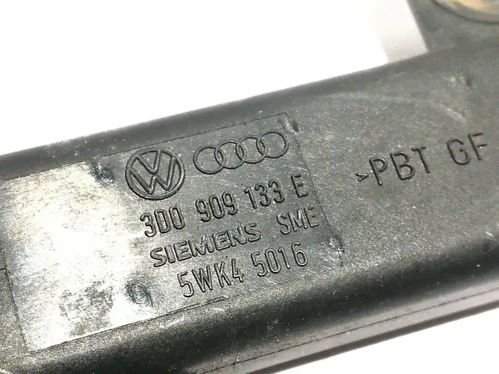 Audi A8 S8 D3 4E (2005 - 2007) 3D0909133E Блок бесключевого доступа — фото 4
