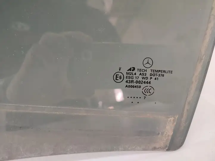 Mercedes-Benz GL X164 (2006 - 2012) A1647350910 Стекло задней двери — фото 2
