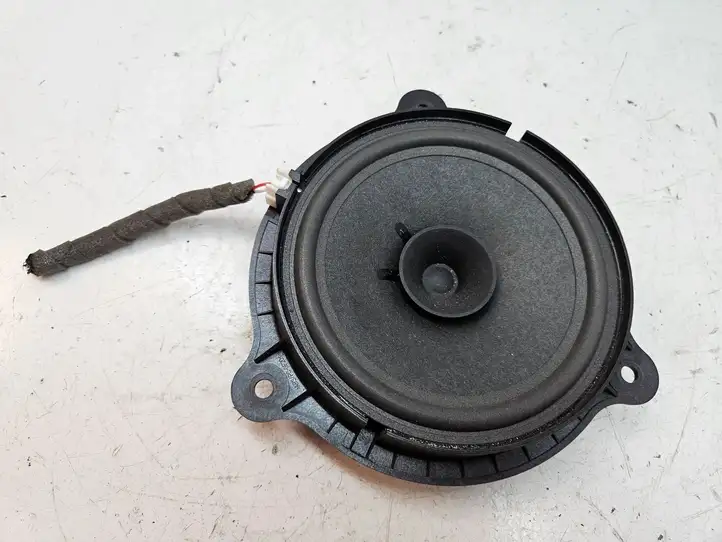 Nissan Qashqai (2013 - 2017)  28156BR00A Громкоговоритель (громкоговорители) в задних дверях