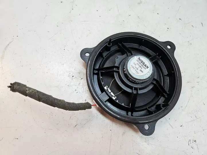 Nissan Qashqai (2013 - 2017)  28156BR00A Громкоговоритель (громкоговорители) в задних дверях