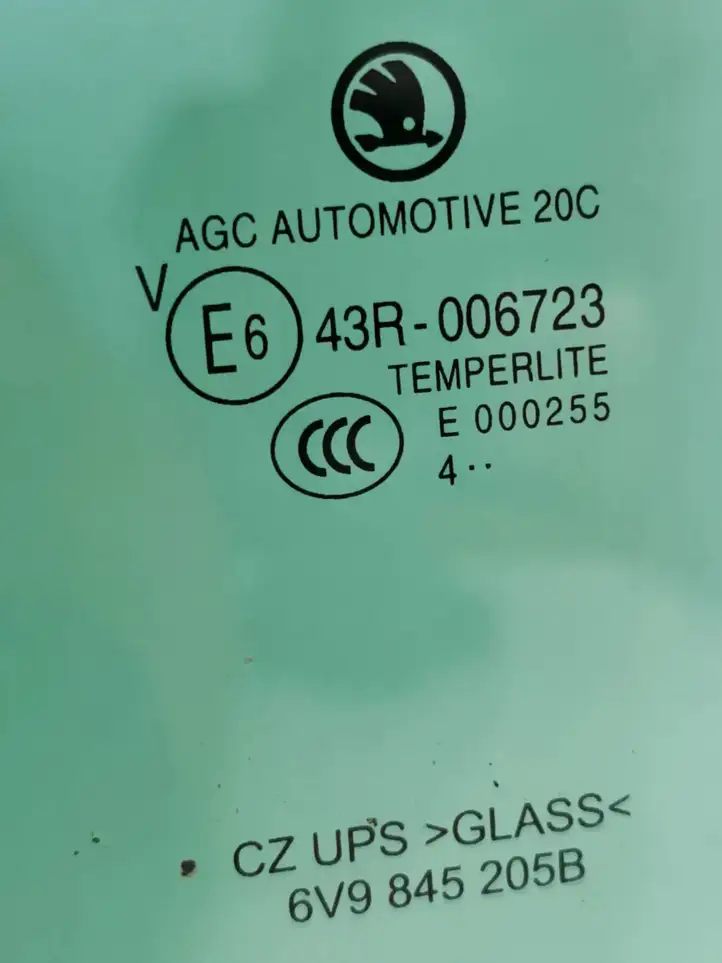 Skoda Fabia Mk3 (NJ) (2015 - 2021) E643R006723 Стекло задней двери — фото 3