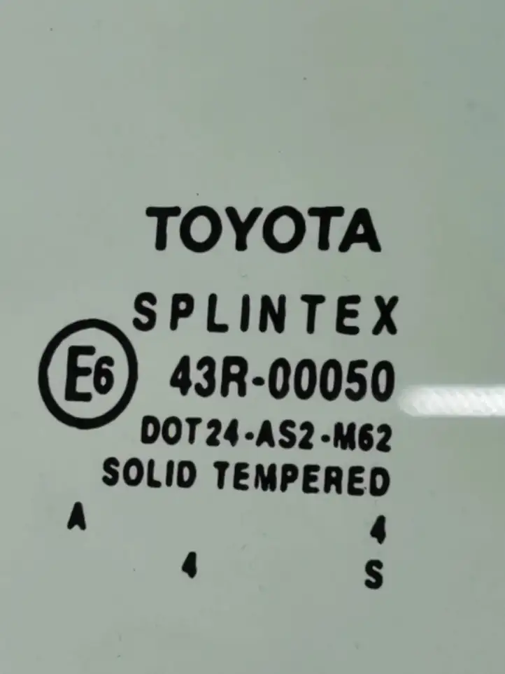Toyota Avensis T250 (2003 - 2006) E643R00050 Стекло передней двери — фото 2