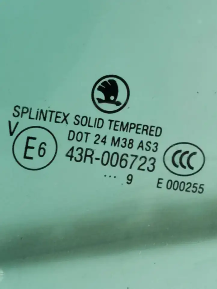 Skoda Octavia Mk2 (1Z) (2004 - 2013) E643R006723 Стекло задней двери — фото 3