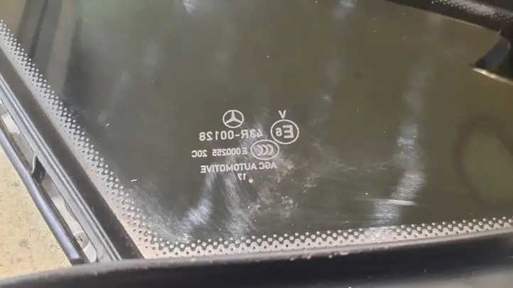 Mercedes-Benz E W238 (2017 - ) 2386708800 Заднее боковое стекло — фото 9
