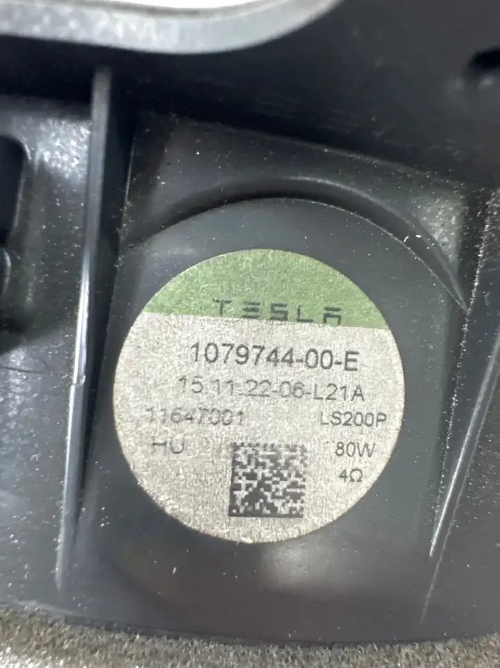 Tesla Model 3 (2017 - 2023) 107974400E Динамики передних дверей — фото 3