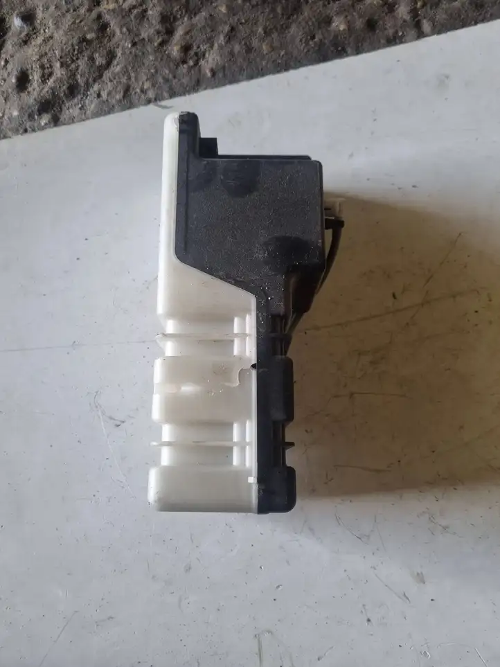 Mercedes-Benz S W220 (1998 - 2006)  2208000948 Вакуумный насос центрально замка