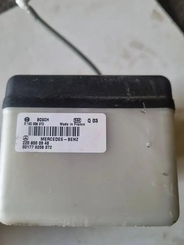 Mercedes-Benz S W220 (1998 - 2006)  2208000948 Вакуумный насос центрально замка